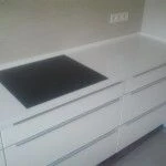 blaty kuchenne z konglomeratu Crystal Absolute White